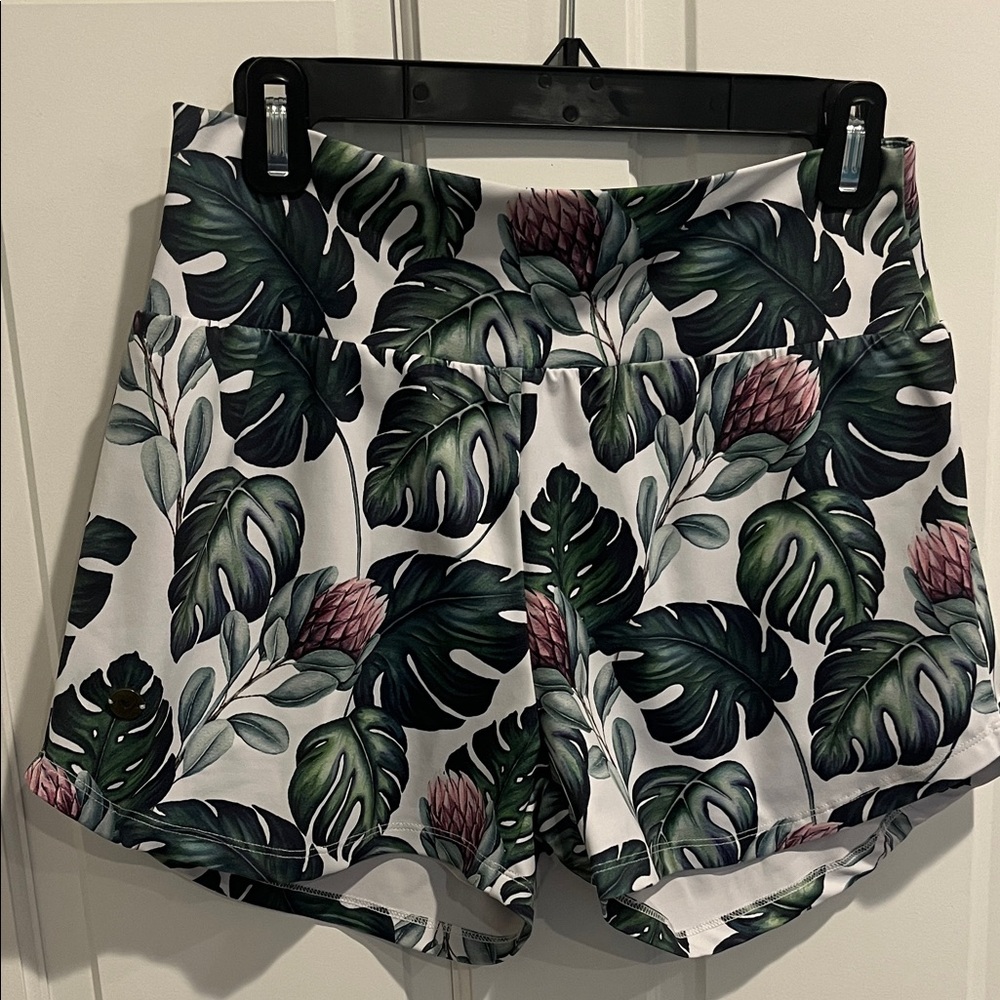 Leaf Print High Waist Women's Shorts